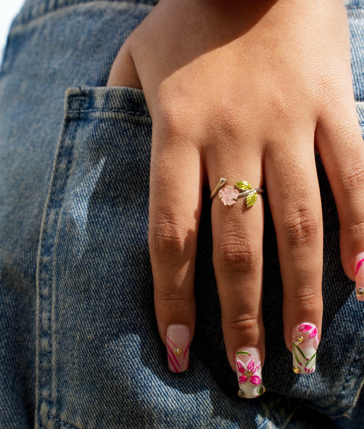 UV Rose Ring