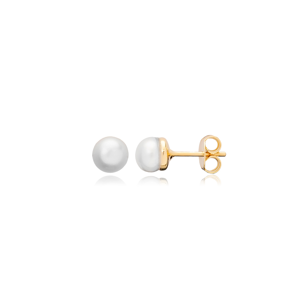 Mirren Pearl Studs
