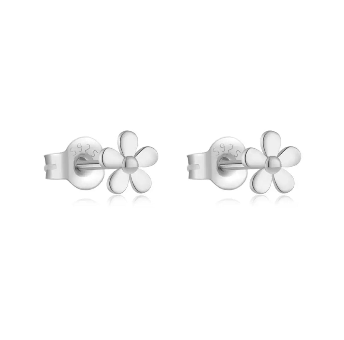 Bizzi Stud Earrings
