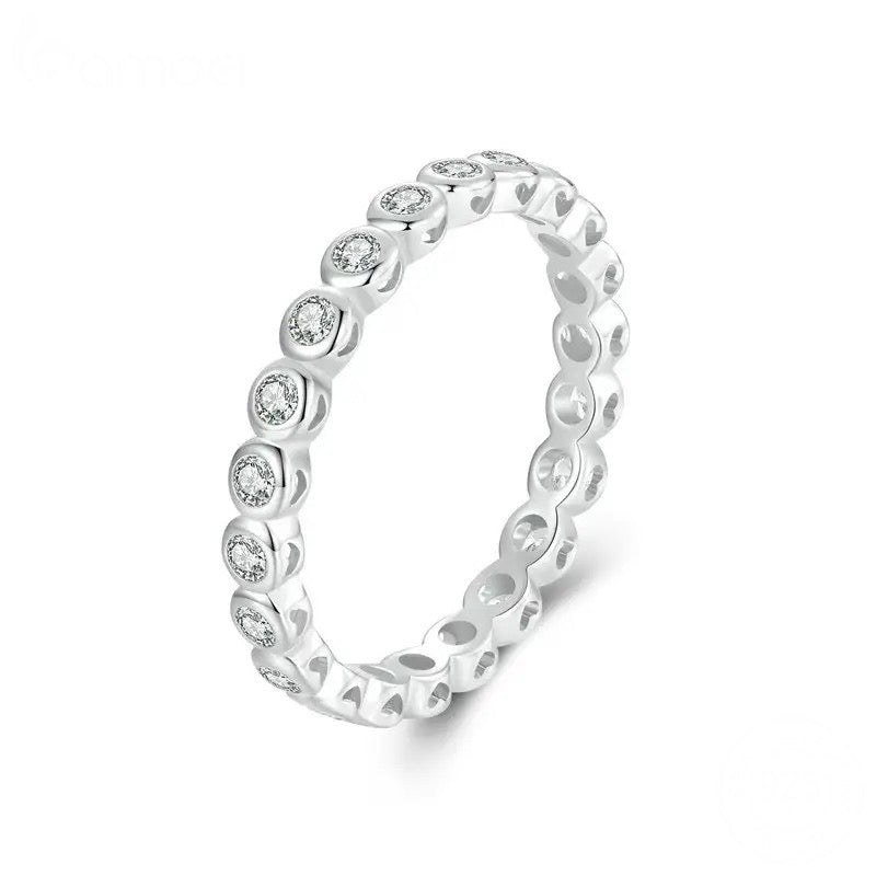 Louie Moissanite Ring