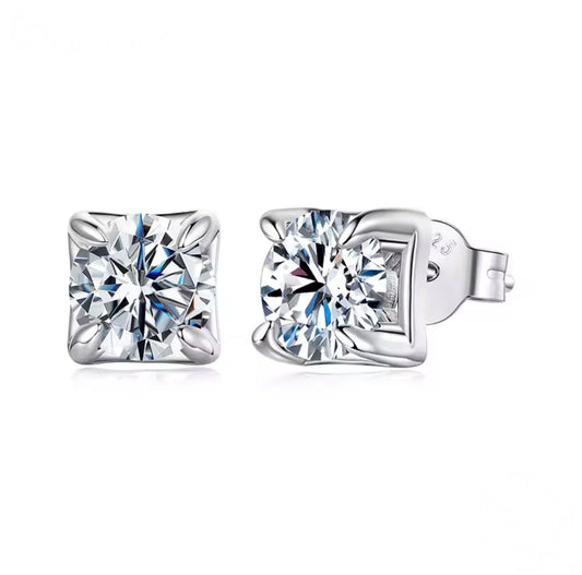 Alonso Moissanite Studs
