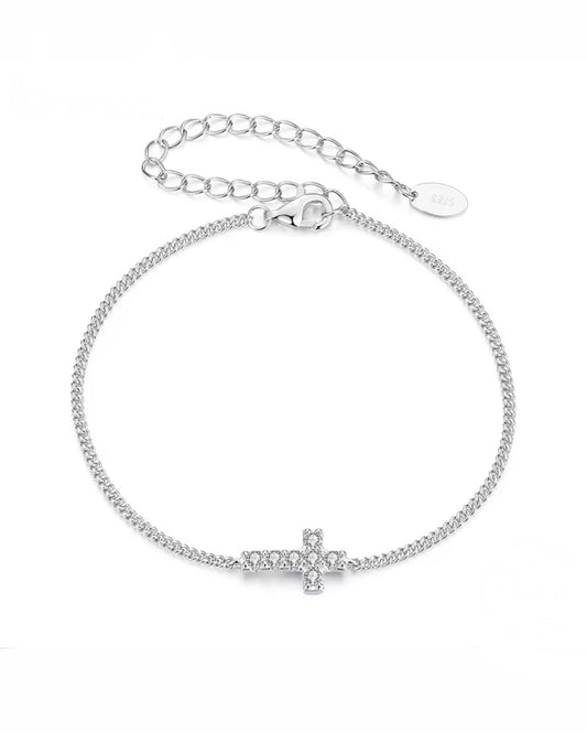 Avielle Cross Moissanite Bracelet