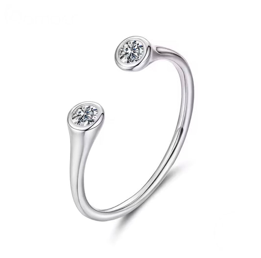 Thalina Moissanite Ring