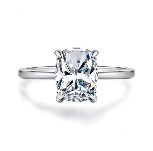 Heloise Moissanite Ring