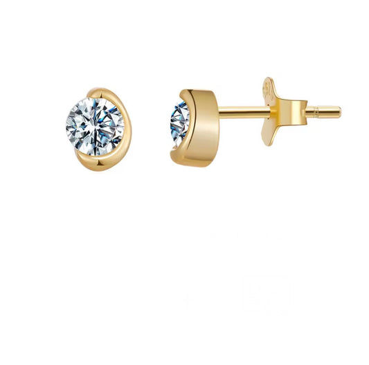 Solsana Moissanite Studs