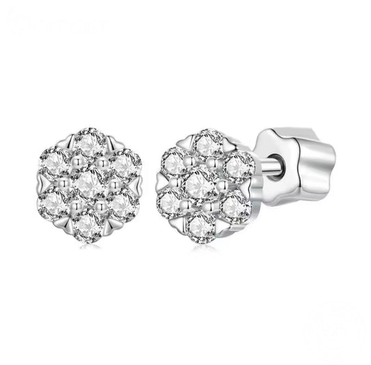 Estrella Moissanite Stud Earrings