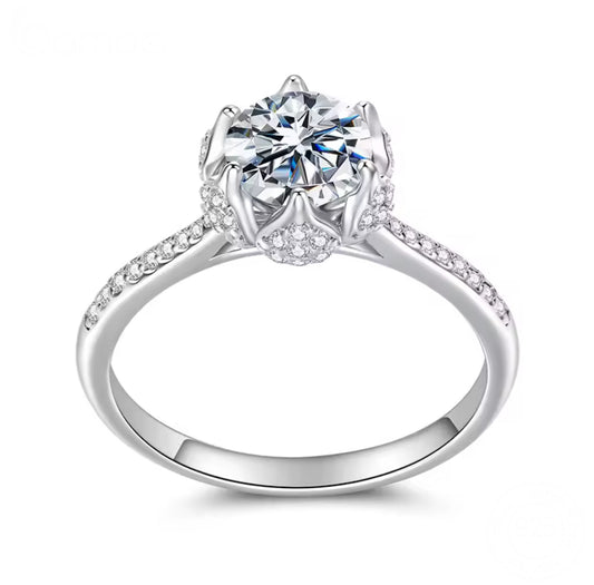 Arcadia Moissanite Ring