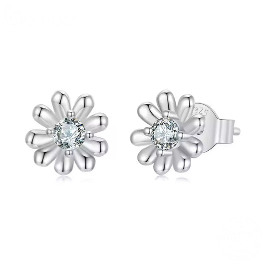 Delfina Moissanite Stud Earrings