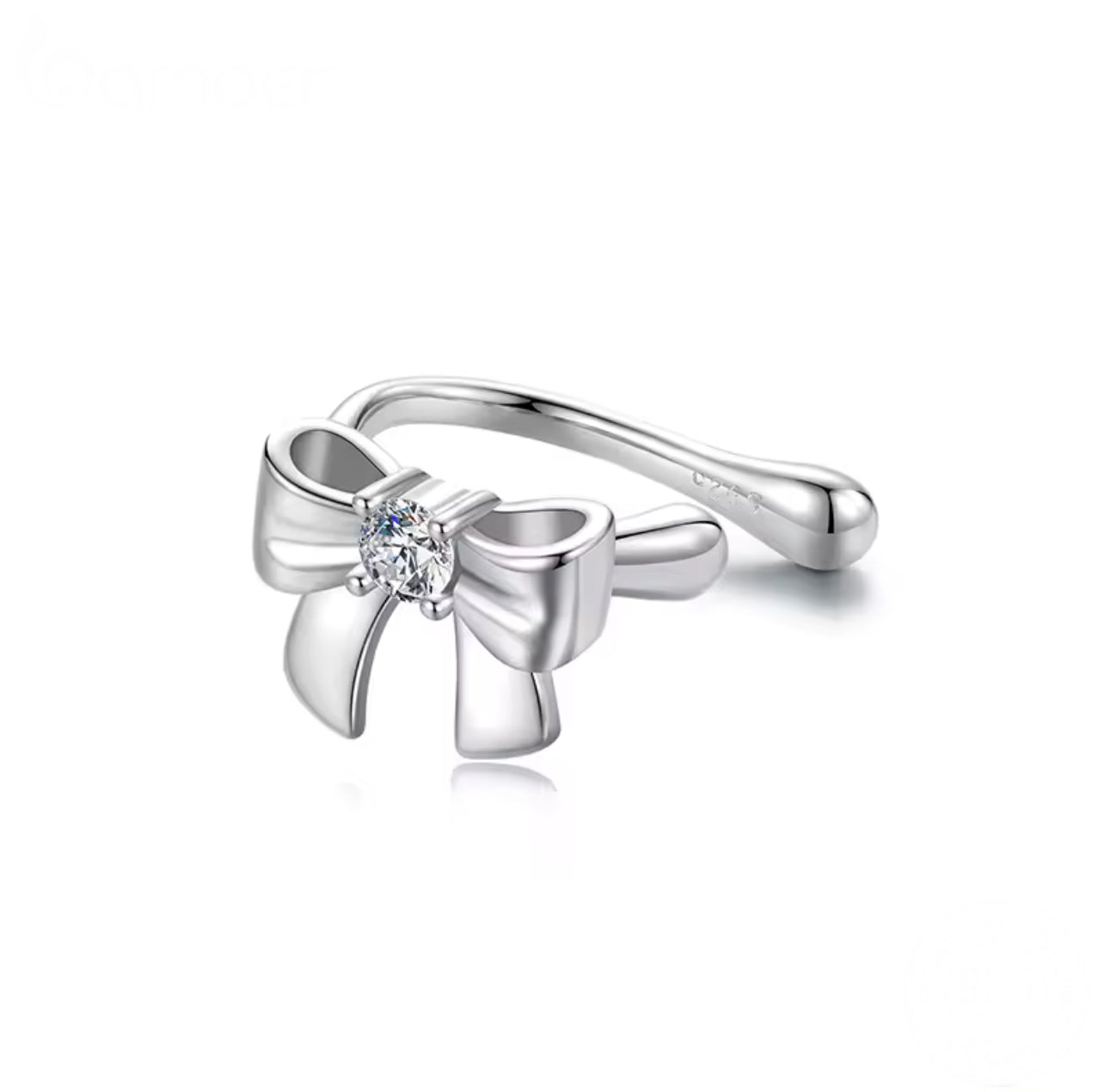 Marianne Moissanite Ear Cuff