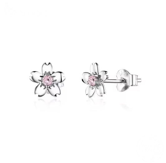 Reeva Studs