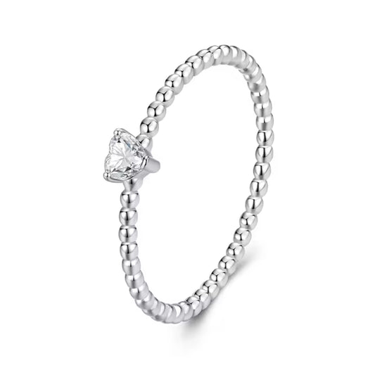 Viella Moissanite Ring